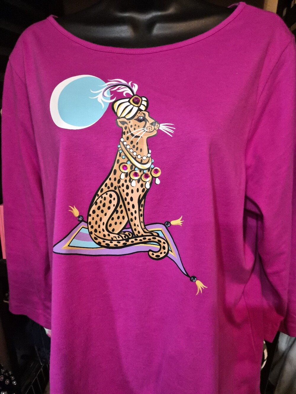 Bob Mackie Cheetah in the Moonlight Tee Size L Fuchsia - Picture 2 of 7